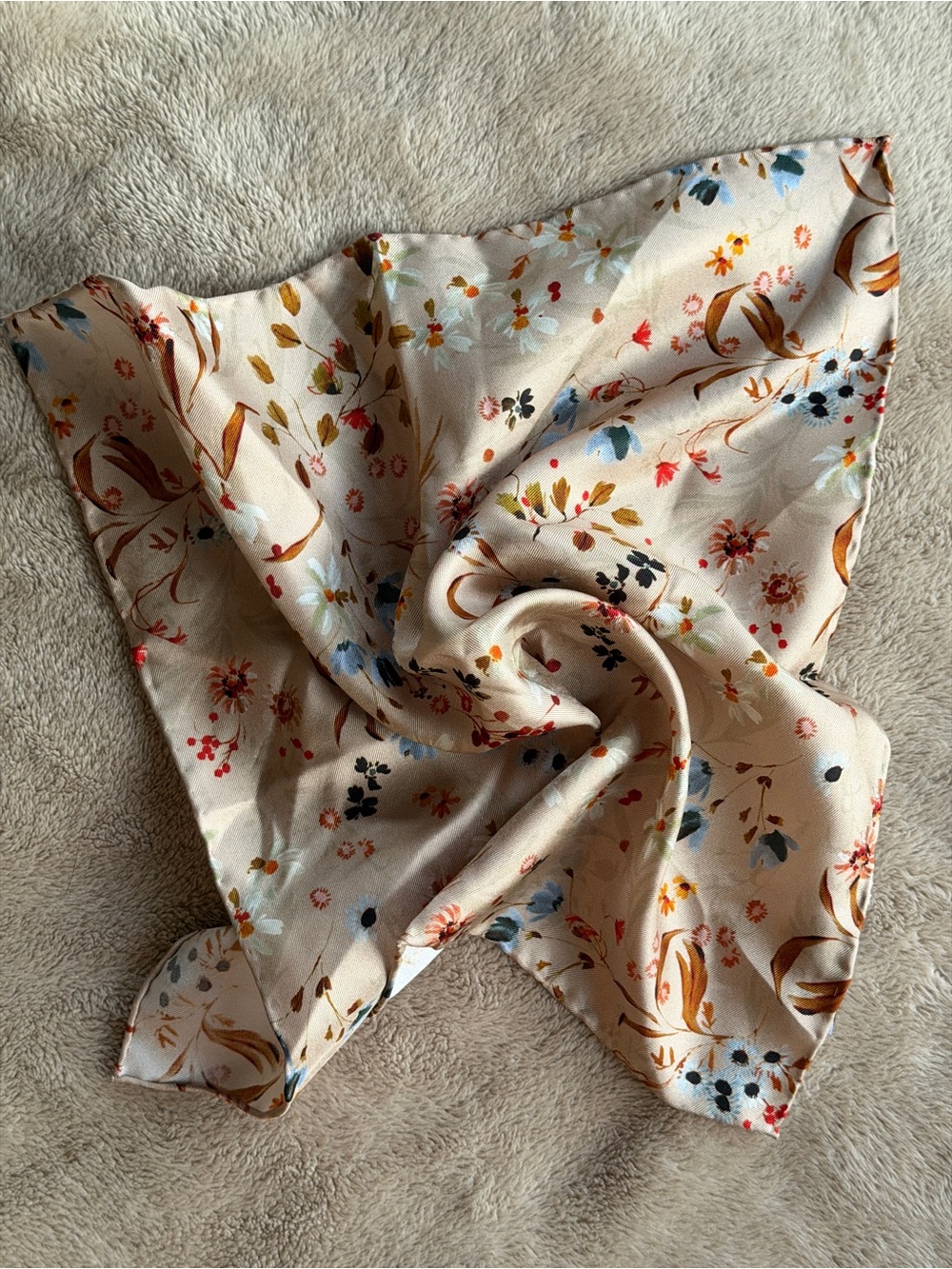 The Tie Bar Cream Floral Silk pocket square with Multicolor Blooms